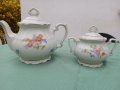 Порцелан чайник и захарница, снимка 1