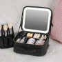 Козметична чанта с LED огледало, регулируеми отделения, подходяща за организиране на козметика , снимка 2