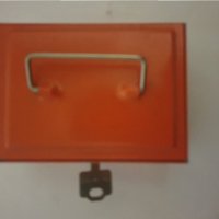 метална кутия с ключ, снимка 1 - Колекции - 31076708