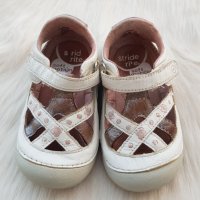Детски обувки естестевна кожа Stride Rite №21,5, снимка 2 - Детски обувки - 40697169