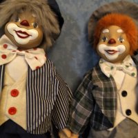 Двойка порцеланови клоуни ръчна изработка , снимка 2 - Колекции - 34067123