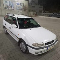 Opel Astra 1.4 CARAVAN, снимка 1 - Автомобили и джипове - 44296595