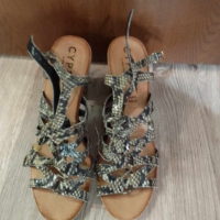 Дамски сандали с ток, снимка 2 - Дамски обувки на ток - 44724917