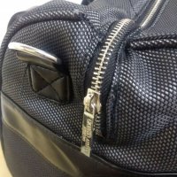 Нова чанта GIORGIO ARMANI PARFUMS Оригинал, снимка 5 - Чанти - 25096710
