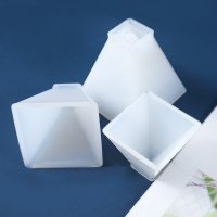 3D Пирамида силиконов молд форма калъп смола за сладкарство и бижута и декорация свещи глина оргонит, снимка 3 - Форми - 23078395