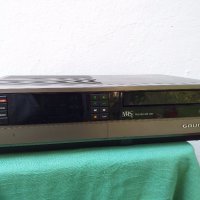 GRUNDIG VS 200 Видео, снимка 1 - Плейъри, домашно кино, прожектори - 29513774