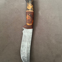 Ловен нож от Дамаска стомана кожена кания, снимка 3 - Ножове - 44746300