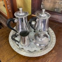 Стар френски чаен сервиз, снимка 1 - Антикварни и старинни предмети - 42509349