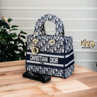 Дамски чанти Christian Dior , снимка 5 - Чанти - 42862777
