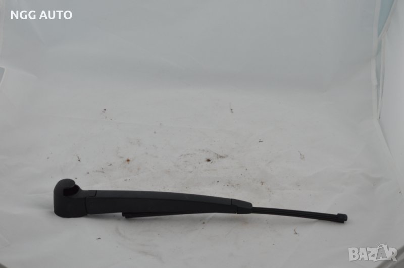 Рамо задна чистачка + чистачка за Volkswagen Golf V комби, снимка 1