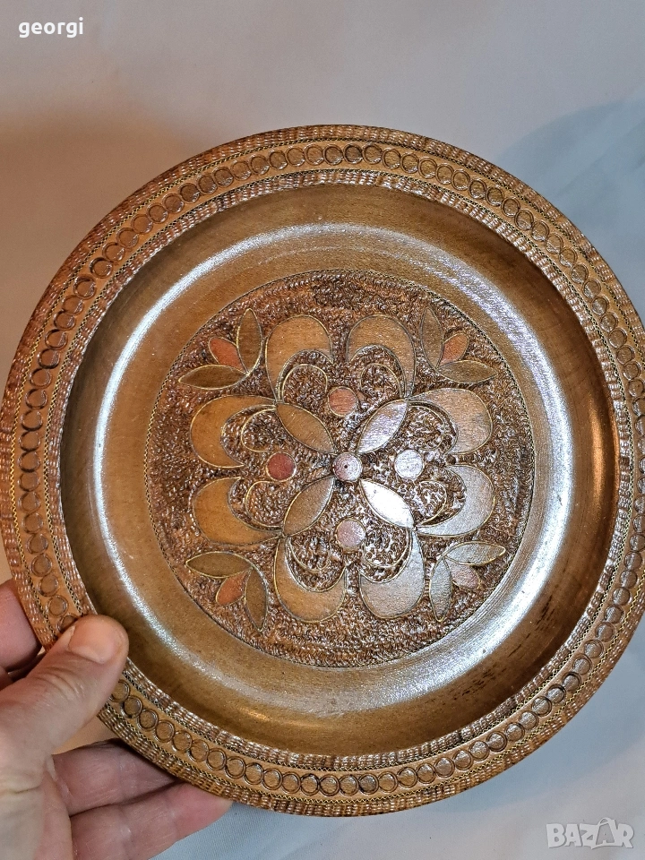 декоративна дърворезбована чиния 32/2, снимка 1