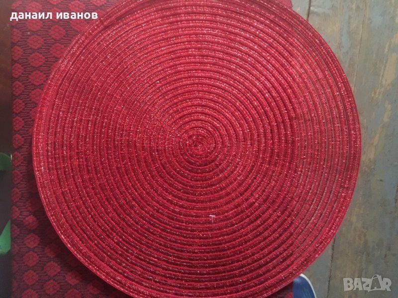 Подложка за холна маса червена , снимка 1