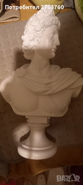 Статуя на древногръцки бог, снимка 1