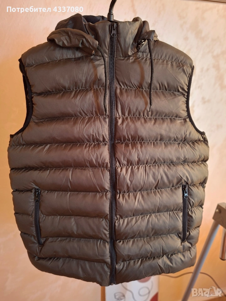 Мъжки капитониран елек с качулка – два цвята, снимка 1