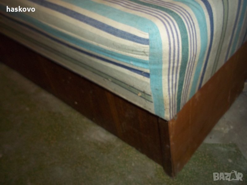 продава легло с матрак, снимка 1