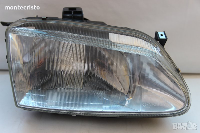 Десен фар Renault Megane Scenic (1996-1998г.) ✔️Valeo / Меган Сценик / 7701040683, снимка 1