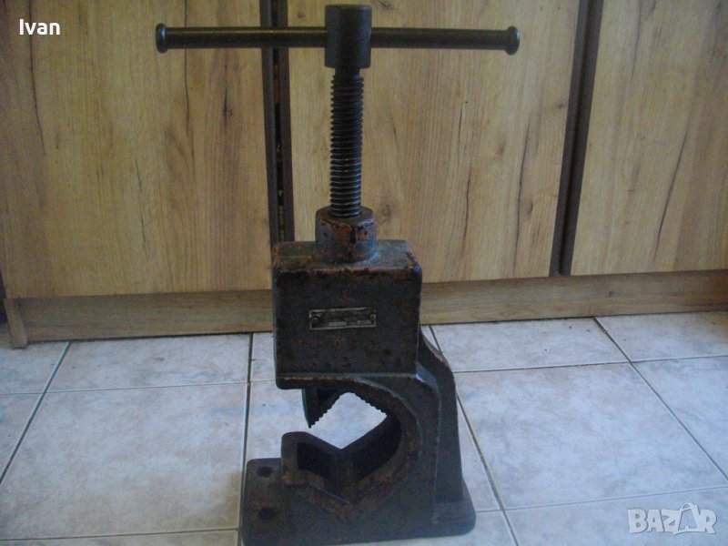 19 кг/4 Цола-Българско Заводско Тръбно Менгеме-Масивно-Професионално/Индустриално/Промишлено-1969 г., снимка 1