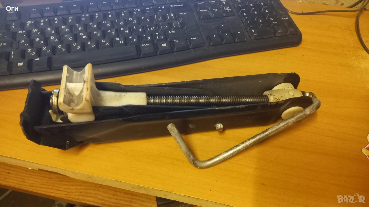 Крик за Опел Корса В GM 90576777, снимка 1