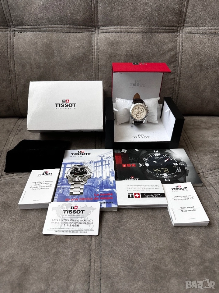 Швейцарски часовник Tissot V8, снимка 1
