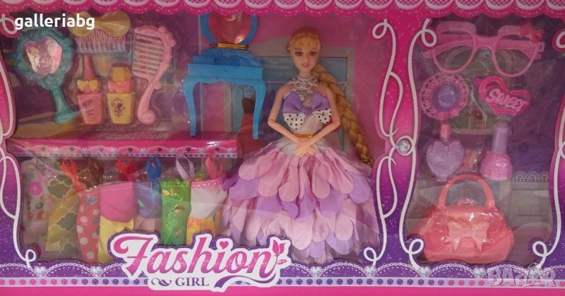 Голям комплект с кукла и много аксесоари , снимка 1