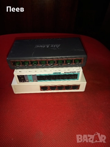 ЛОТ суич - 2бр. и рутер 1 - бр. /цената е за всичко накуп/, снимка 2 - Суичове - 52303834