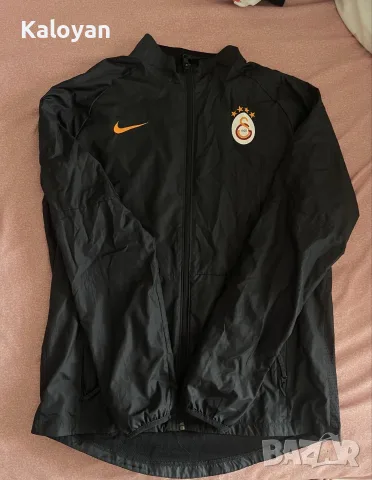 Шушлякова горница на nike, снимка 2 - Спортни дрехи, екипи - 56342488