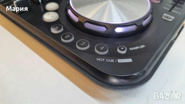 Pioneer DDJ-WeGO - Compact DJ Controller, снимка 12 - Ресийвъри, усилватели, смесителни пултове - 53242447