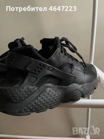 Дамски маратонки Nike Huarache, 38.5 размер, снимка 6 - Маратонки - 52361996