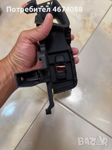 Вътрешна част на дръжката на задна дясна врата на Ауди Audi A8 D4 4H само за 50лв. 4H0959516, снимка 2 - Части - 52727543