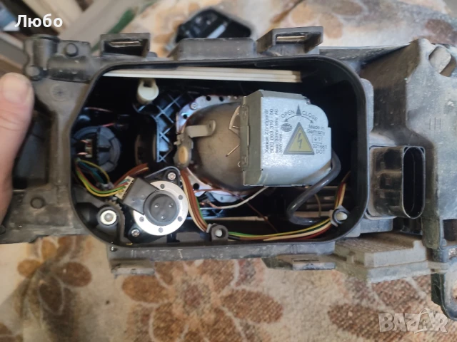 Десен фар биксенон без завиване за Ауди А6 ц6 4ф Audi A6 c6 4f, снимка 5 - Части - 50769951