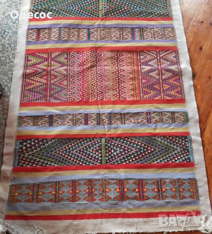 Уникален Марокански ръчно тъкан килим