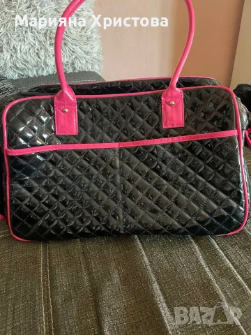 Продавам стилна чанта за малки кученца! 👜🐾