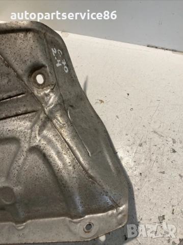 Топлоизолационен капак за Volvo C70 2.4 Бензин (2008) 30713261, снимка 2 - Части - 54056495