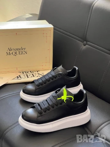 дамски маратонки Alexander Mcqueen , снимка 8 - Маратонки - 51091206