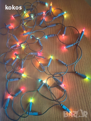 Цветни коледни лампички