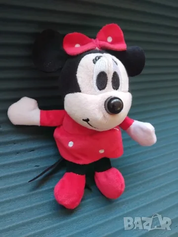 Minnie Mouse плюшена играчка - ключодържател 15 см.