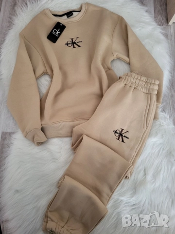 дамски екип calvin klein , снимка 3 - Спортни екипи - 51833567