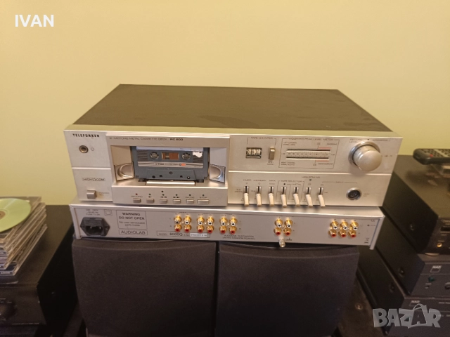 продавам касетен дек telefunken-rc200