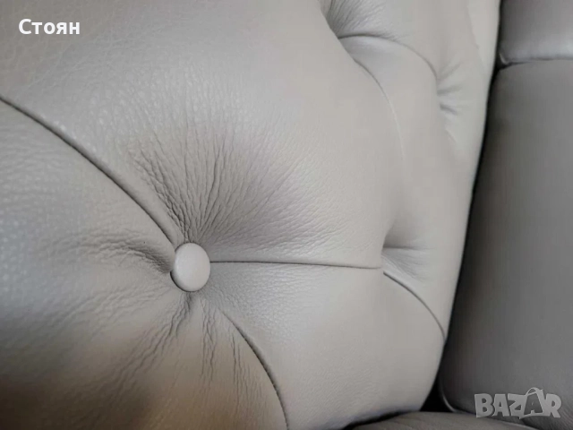 Сив кожен диван двойка тип Честърфийлд, снимка 8 - Дивани и мека мебел - 52825931