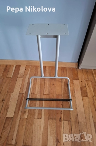 Поставка за компютър 