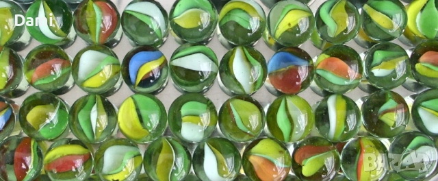 Топчета цветно стъкло тип Мурано , снимка 3 - Антикварни и старинни предмети - 52973959
