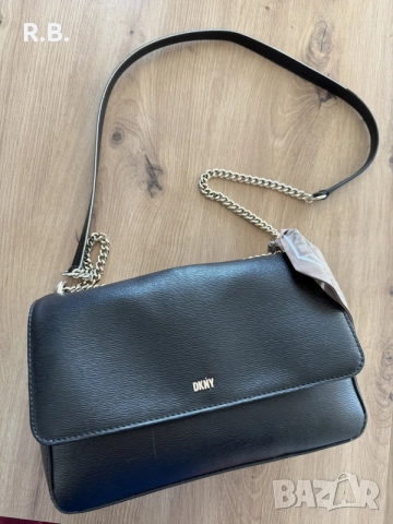 DKNY дамска чанта, снимка 9 - Чанти - 56333941