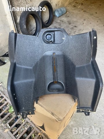 Пластмаси Piaggio MP3 250-400 , снимка 10 - Части - 41868126