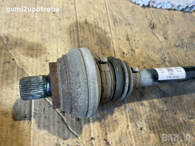 Полуоска Задна Дясна 1EA501204G Volkswagen ID.3 E11 pro, снимка 2 - Части - 50965605