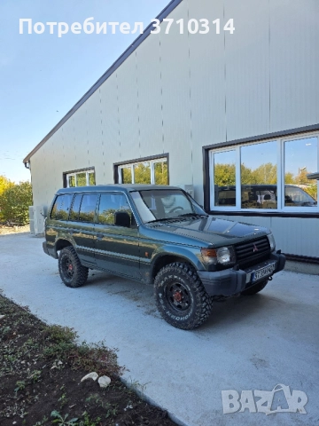 джип Mitsubishi Pajero, снимка 7 - Автомобили и джипове - 52146761