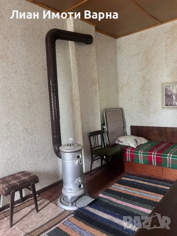 Къща с двор в с. Разделна, снимка 9 - Къщи - 51603665