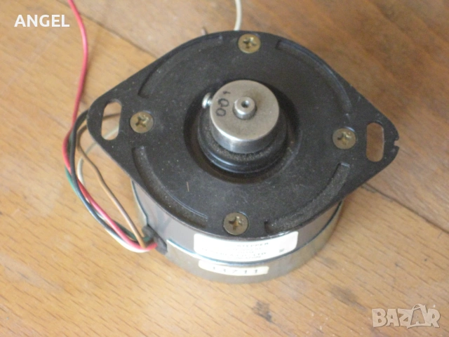 Стъпкови електромотори, снимка 5 - Електродвигатели - 53726897