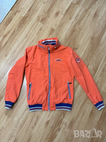 Дамско спортно яке с качулка против вятър и дъжд, снимка 2 - Якета - 54106346