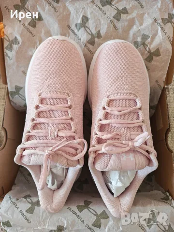 Дамски маратонки Under Armour, снимка 2 - Маратонки - 56515605