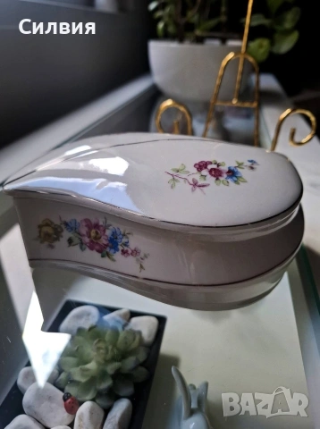 Ретро порцеланова кутия *Китка*, снимка 2 - Декорация за дома - 54237339